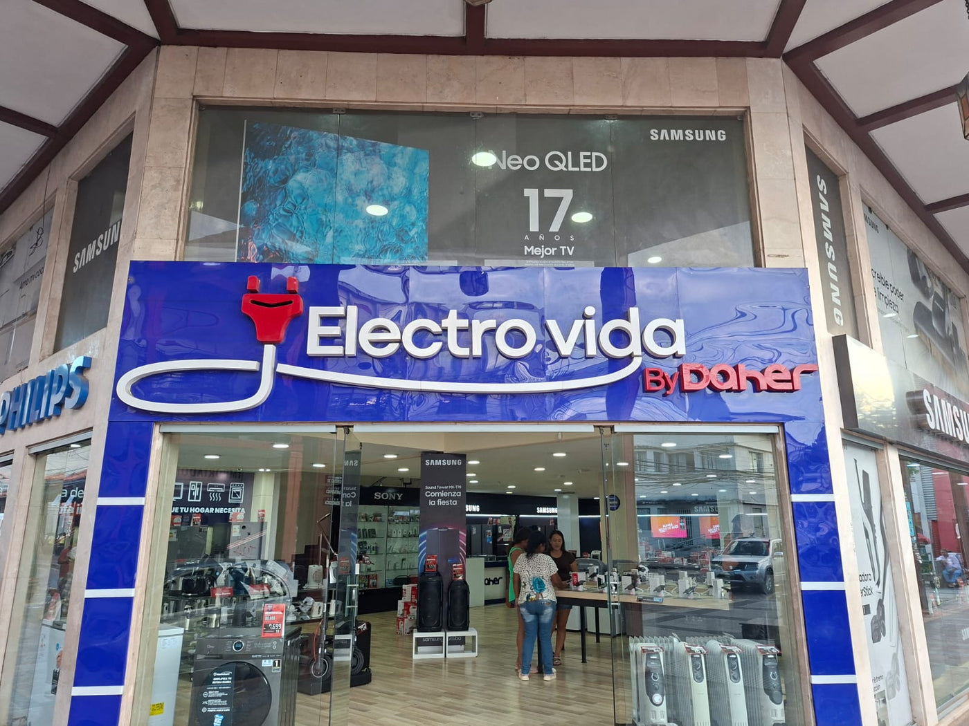 Tecnologia y hogar con respaldo real en Bolivia